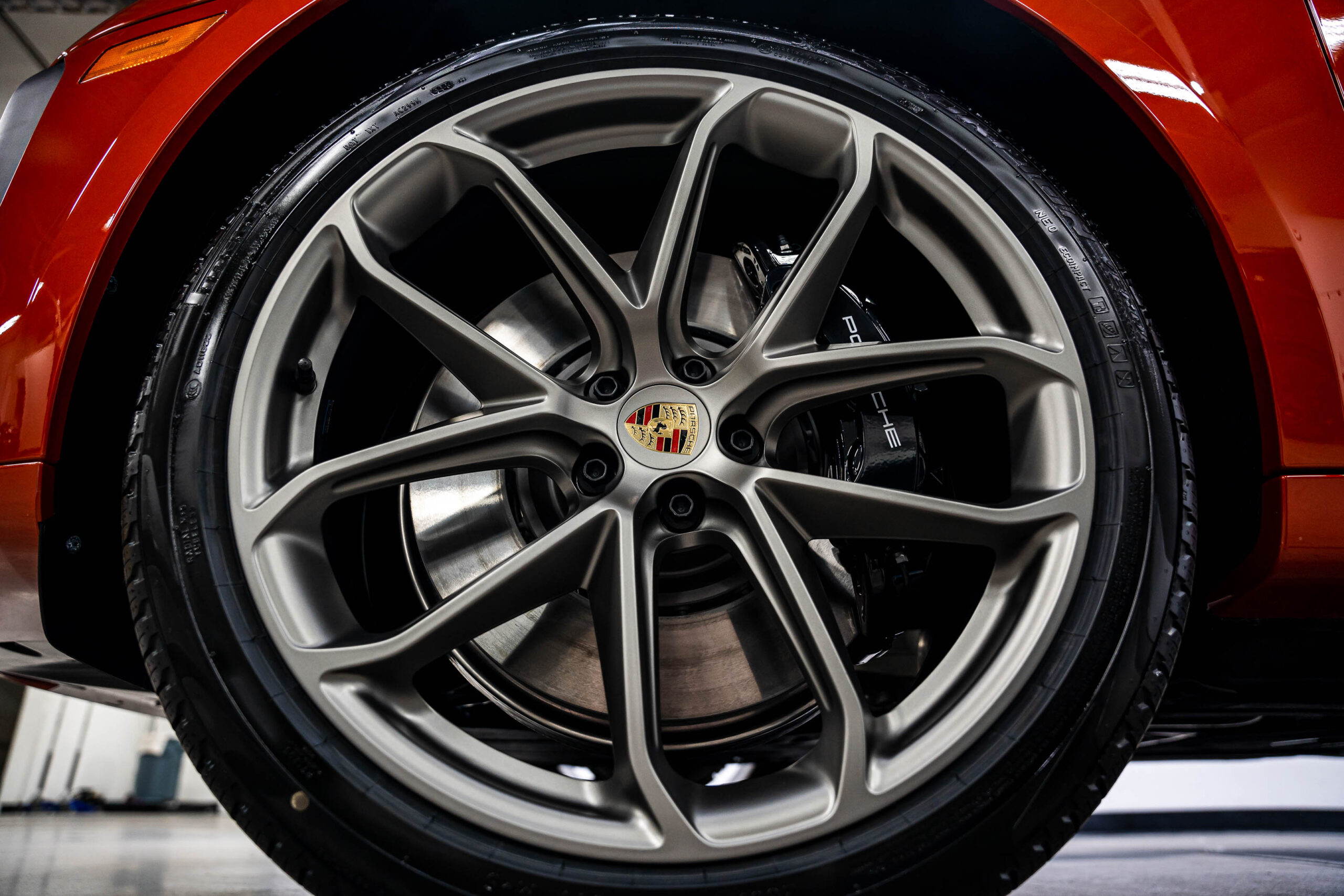 Porsche wheels protected from road grime thanks to GYEON ceramic coatings