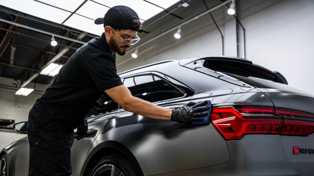 Applying ceramic coating to Audi RS6